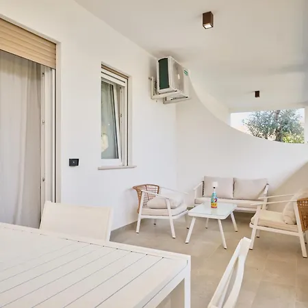Pilone Del Monaco - Pool & Free Parking 아파트 비에스테
